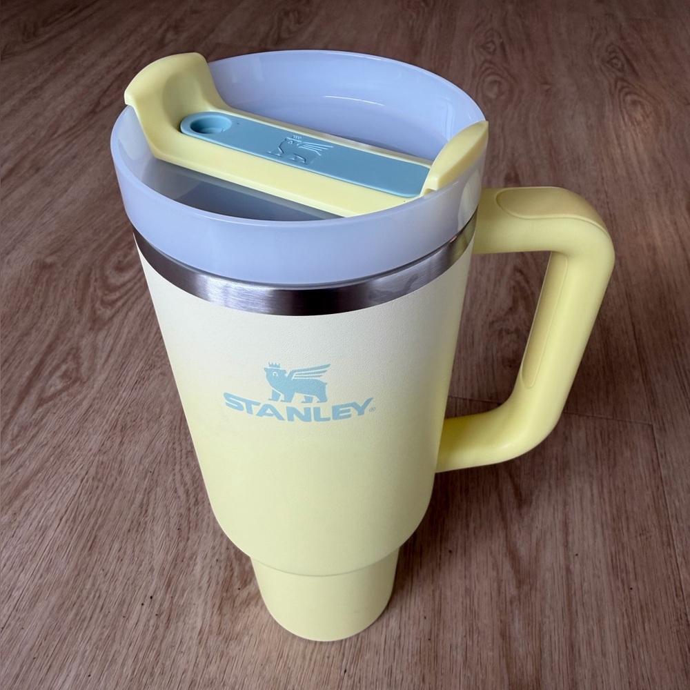 Stanley Yellow Insulated Mug 40 oz